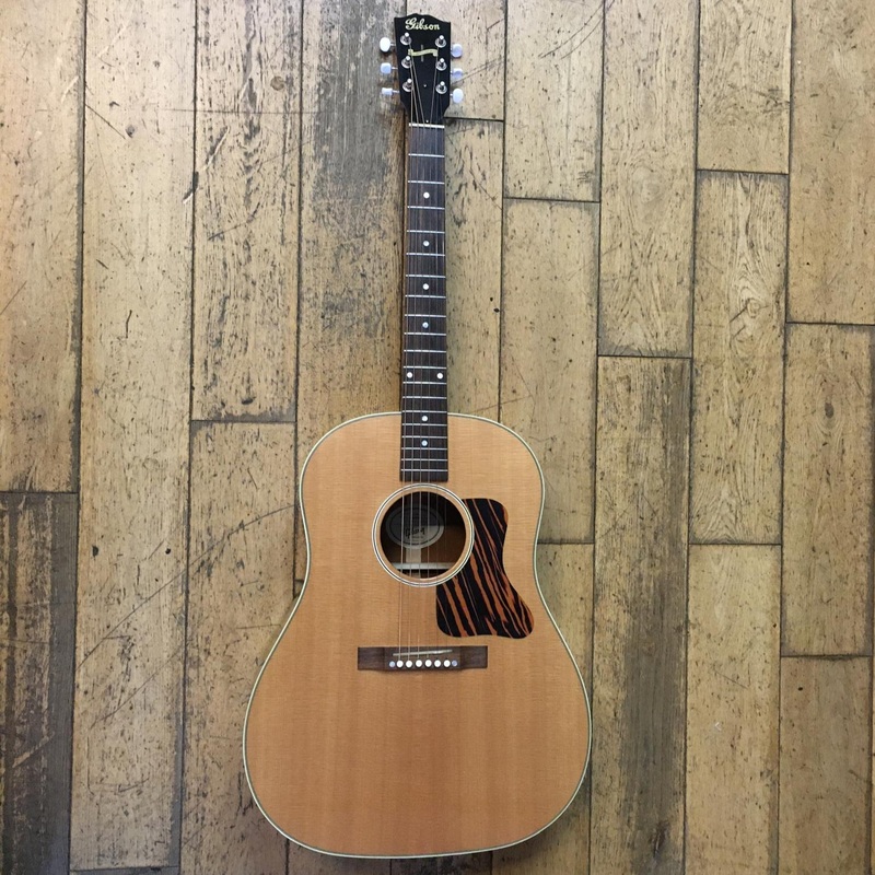 Gibson J-35 Banner Reissue Electro-Acoustic Pre-Owned