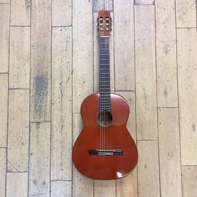 B&M Menina Classical Guitar