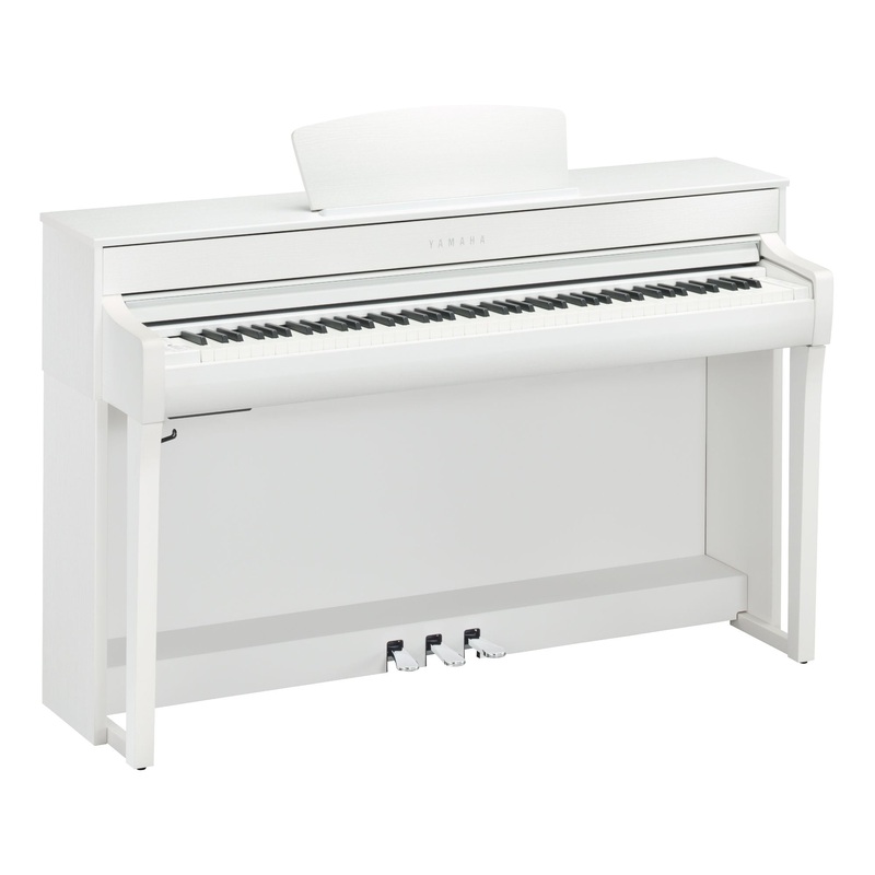 Yamaha Clavinova CLP-735 88-Key Digital Upright Piano White Ash