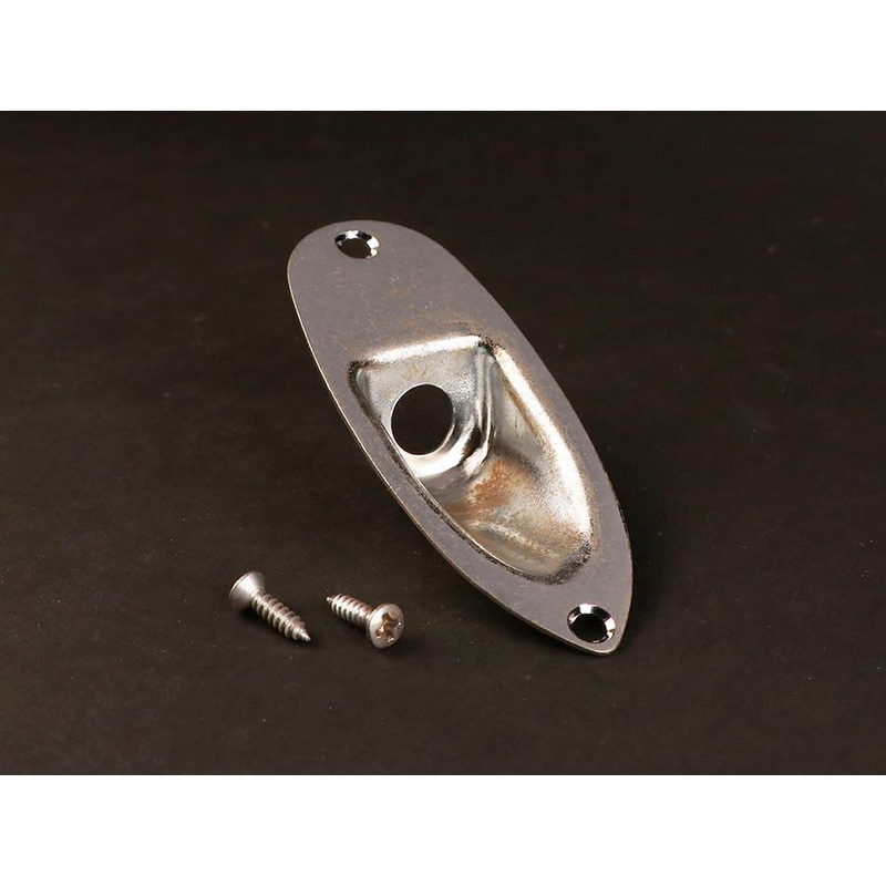 jack plate, including screws, aged chrome  Jack output for ST-style guitar. Intentionally aged to match the look of your vintage guitar. Aged chrome, including screws.